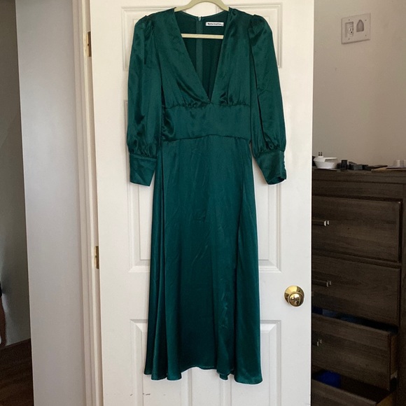 Reformation Emerald Green Dress Reformation Mica Emerald Green Long Sleeve  Square Neck Midi Dress